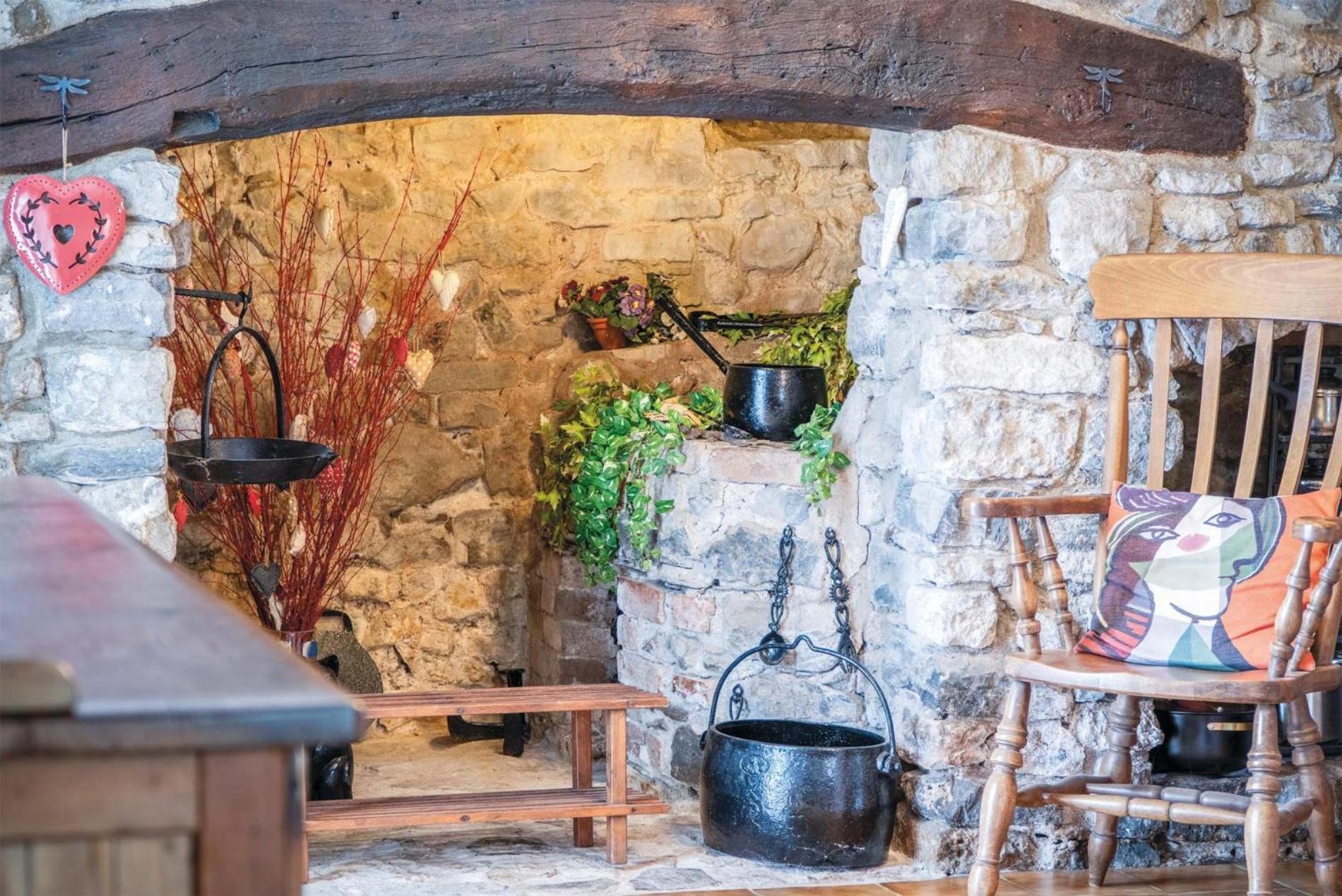 Hall House - 3 Bedroom Cottage - Saint Florence Eksteriør billede
